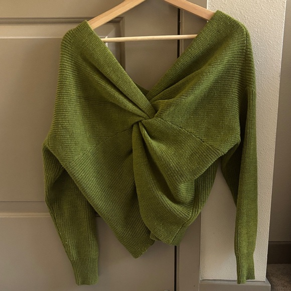 Amour Vert Belicia Sweater in Green women’s size medium - Picture 4 of 7